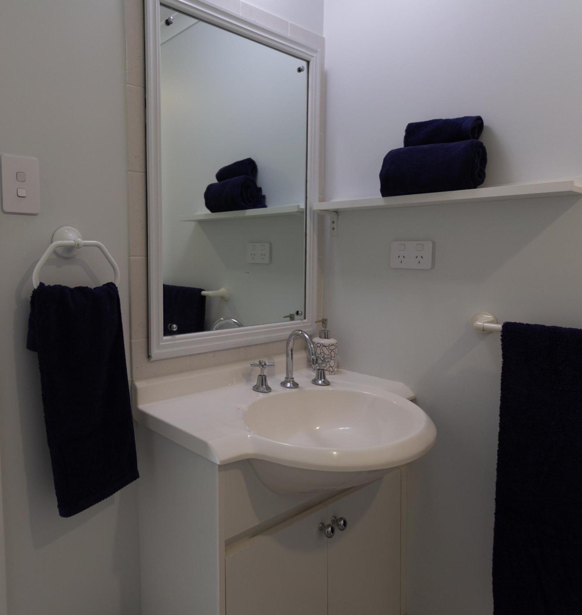 Bella Vista - Spectacular Ocean Views & Continental Breakfast Apartment Yeppoon Exterior foto
